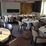 Szálloda Logis Les Platanes Reyssouze