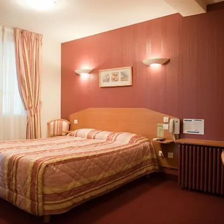 Hotel Logis Les Platanes Reyssouze