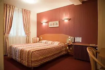 Hotel Logis Les Platanes Reyssouze