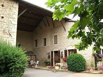 Logis Les Platanes Hotel