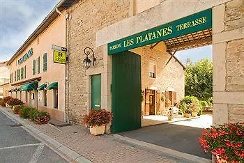 Logis Les Platanes Hotel